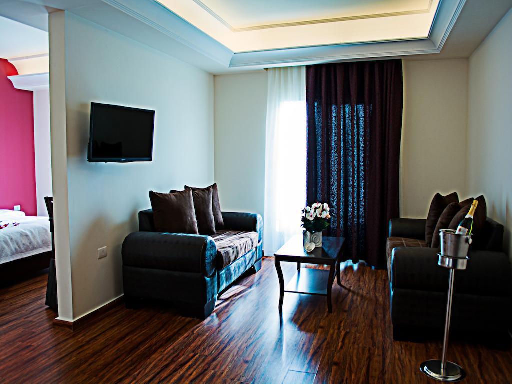 Al Murjan Palace Hotel Jounieh Room photo